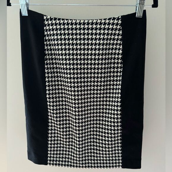MICHAEL Michael Kors Houndstooth Black/White Straight Pencil Skirt Size 6 Petite - Picture 2 of 7